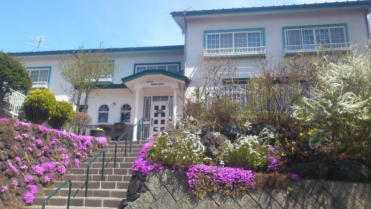 Pension Bergland Kusatsu  Esterno foto